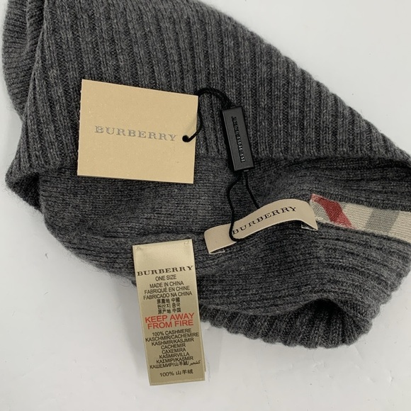 Burberry Cashmere gray knitted beanie hat cap stretch Nova check plaid trim new - Picture 2 of 4
